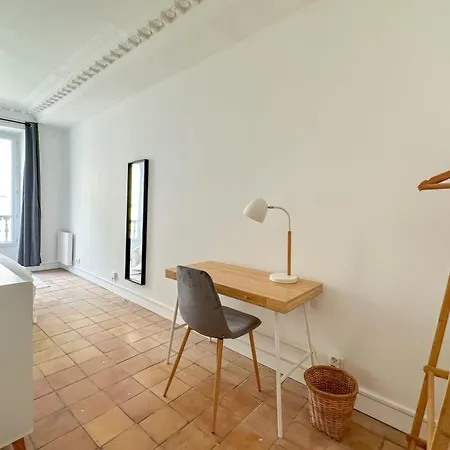 Flexliving - Whole Flat - Echiquier Apartment